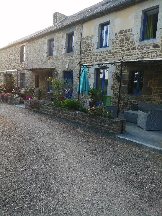 Le Douetaux Chambres D'Hotes La Baussaine Exterior foto