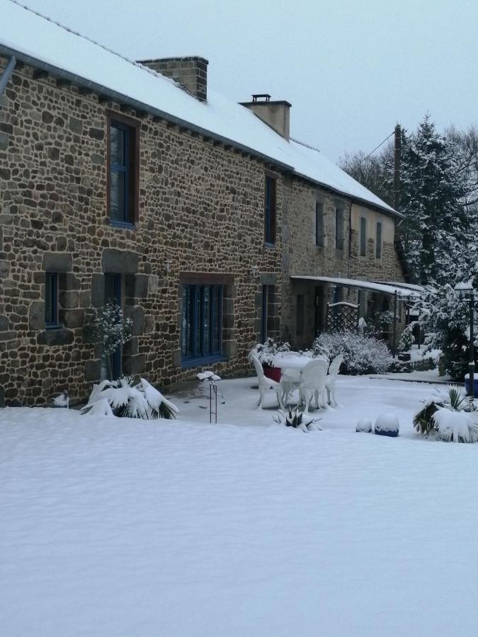 Le Douetaux Chambres D'Hotes La Baussaine Exterior foto